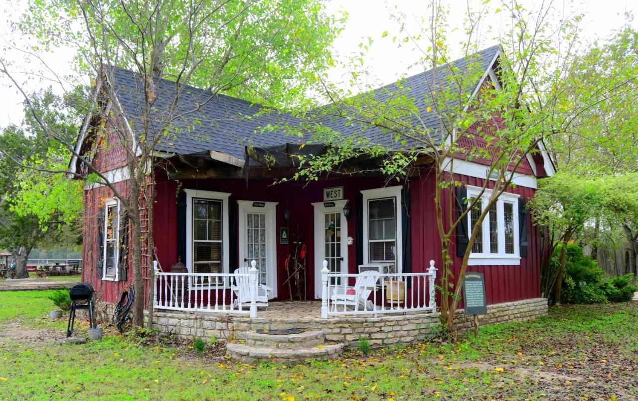 Country Woods Inn Glen Rose Exterior photo